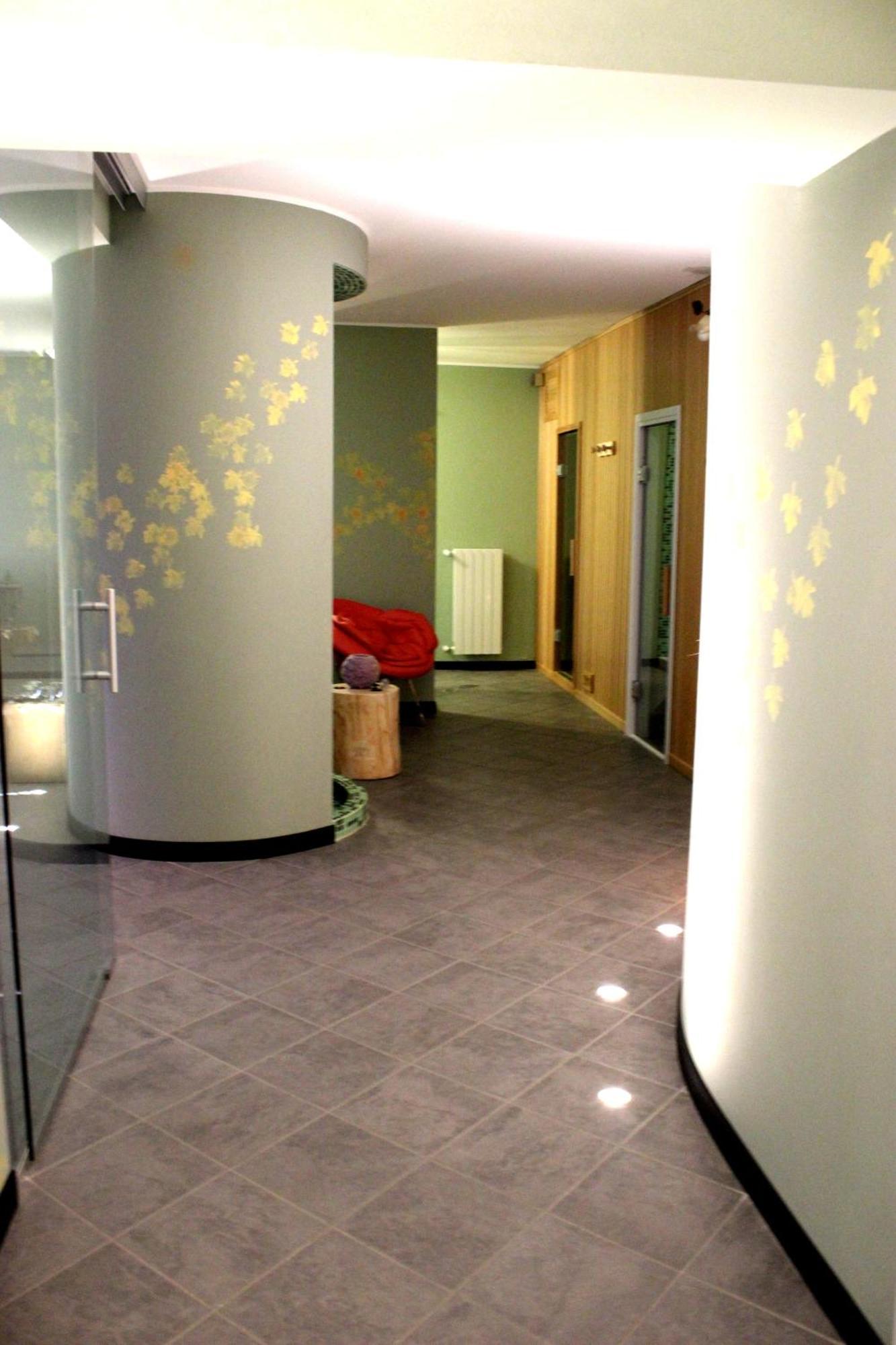 Hotel Adler Фопполо Экстерьер фото
